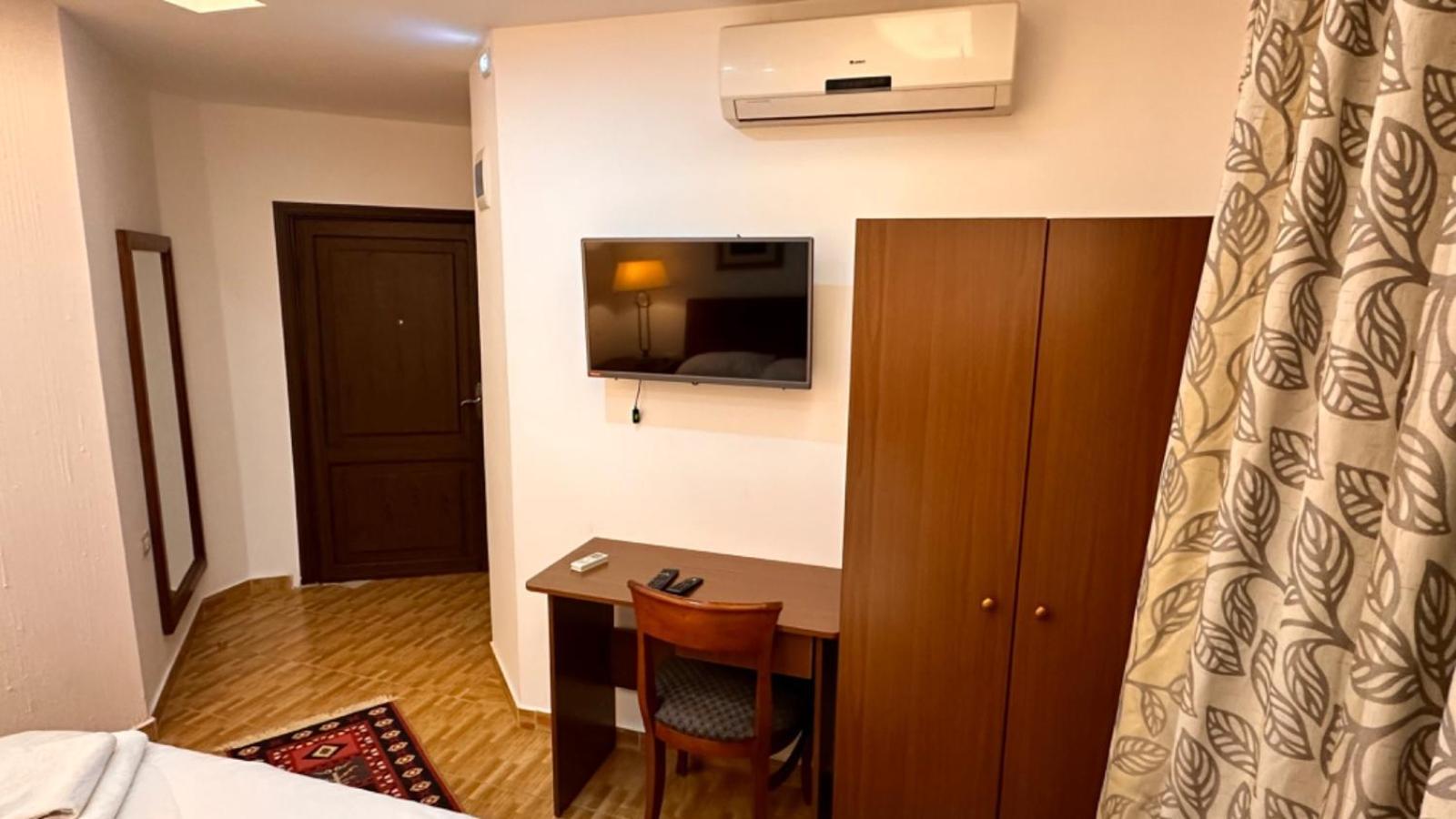 Tell Madaba Hotel Exterior photo