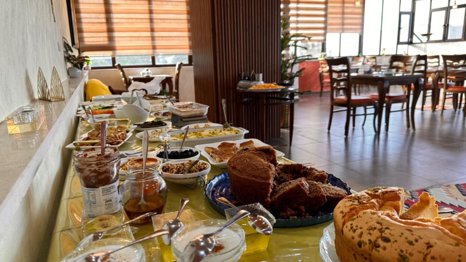 Tell Madaba Hotel Exterior photo